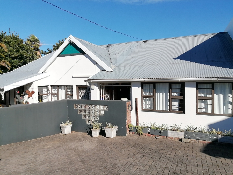 7 Bedroom Property for Sale in Baysville Eastern Cape
